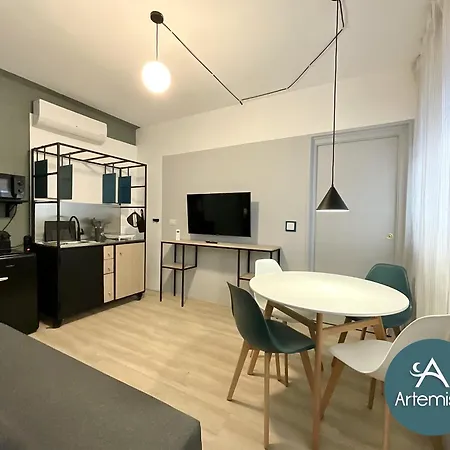 Apluvia-artemisia Dorotea * Bari