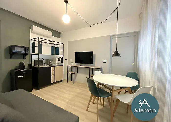 Apluvia-artemisia Dorotea * Bari